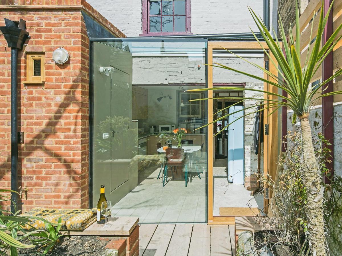 Smugglers Cottage Margate Bagian luar foto